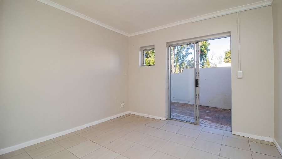 To Let 1 Bedroom Property for Rent in Bishopscourt Western Cape